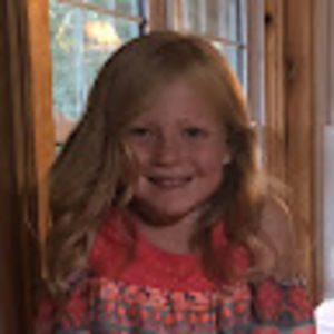 Meet your Posher, Stefany